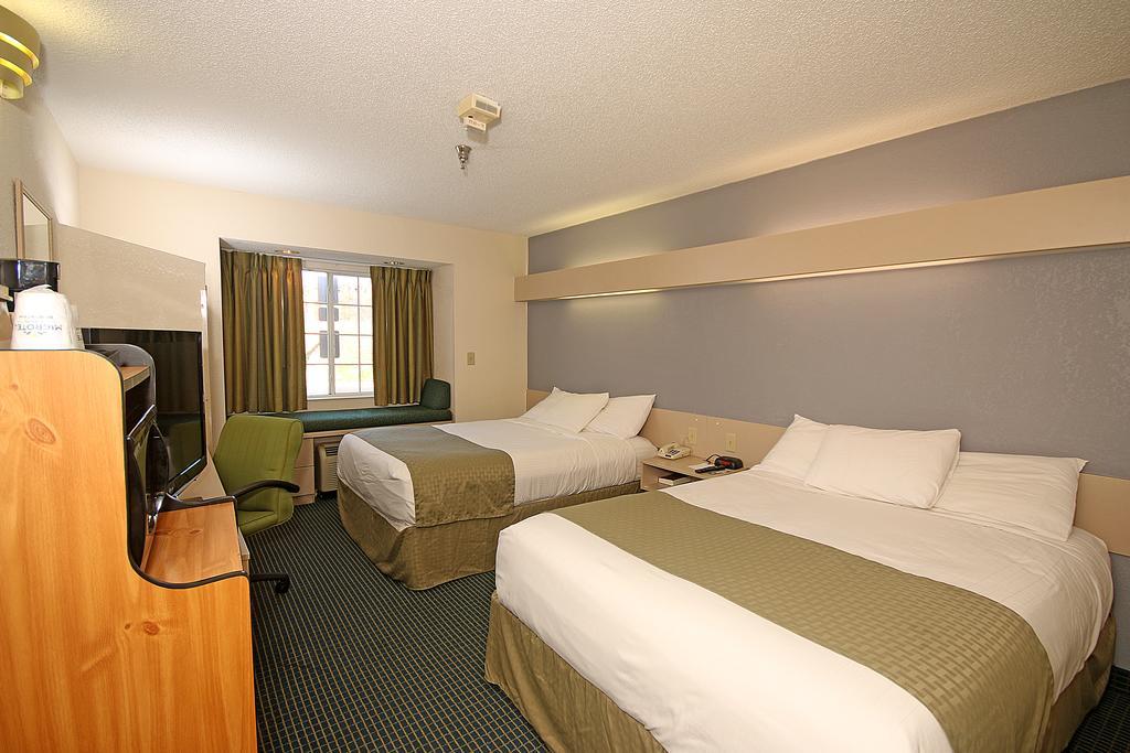 Microtel Inn & Suites By Wyndham סטייטסוויל מראה חיצוני תמונה
