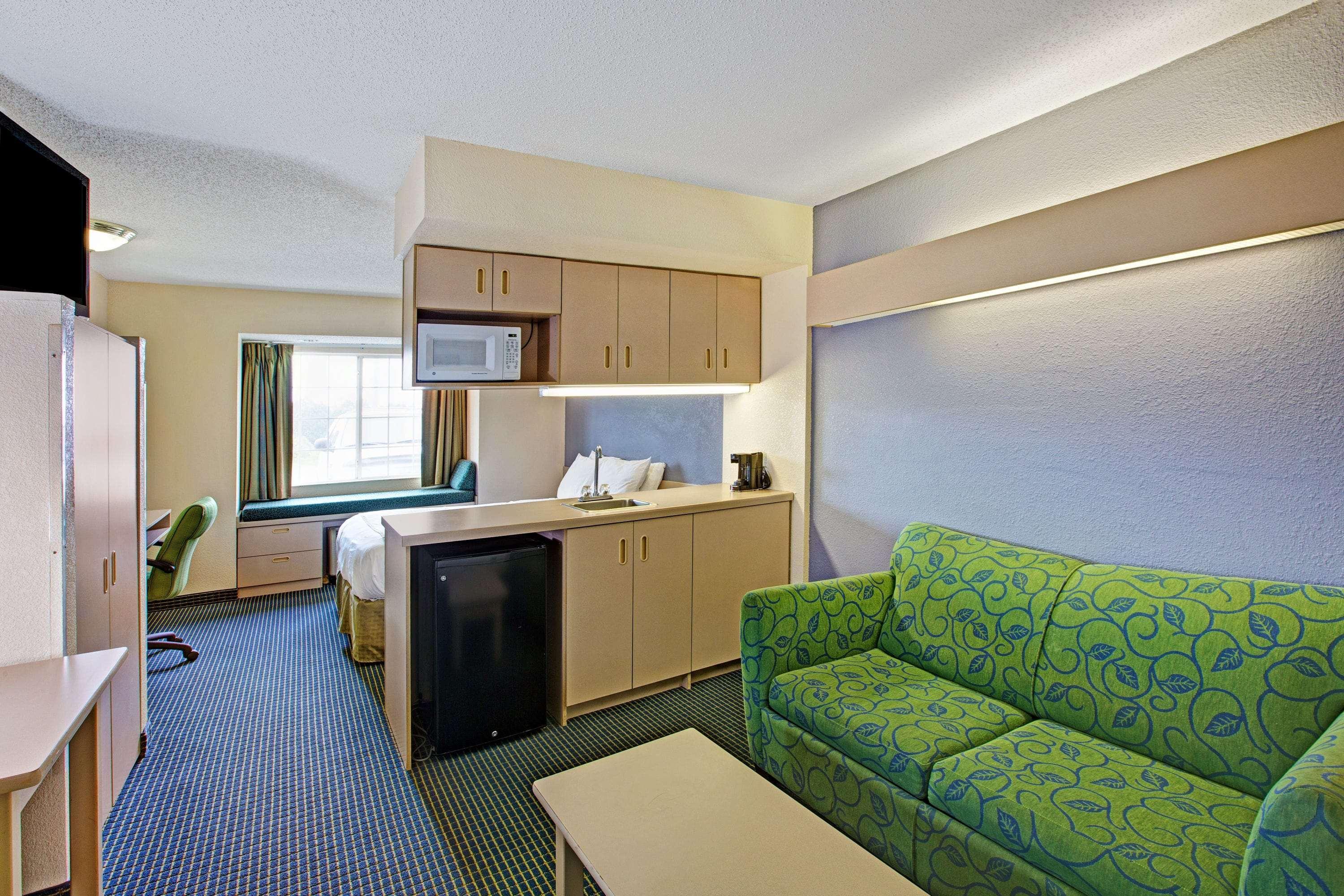 Microtel Inn & Suites By Wyndham סטייטסוויל מראה חיצוני תמונה