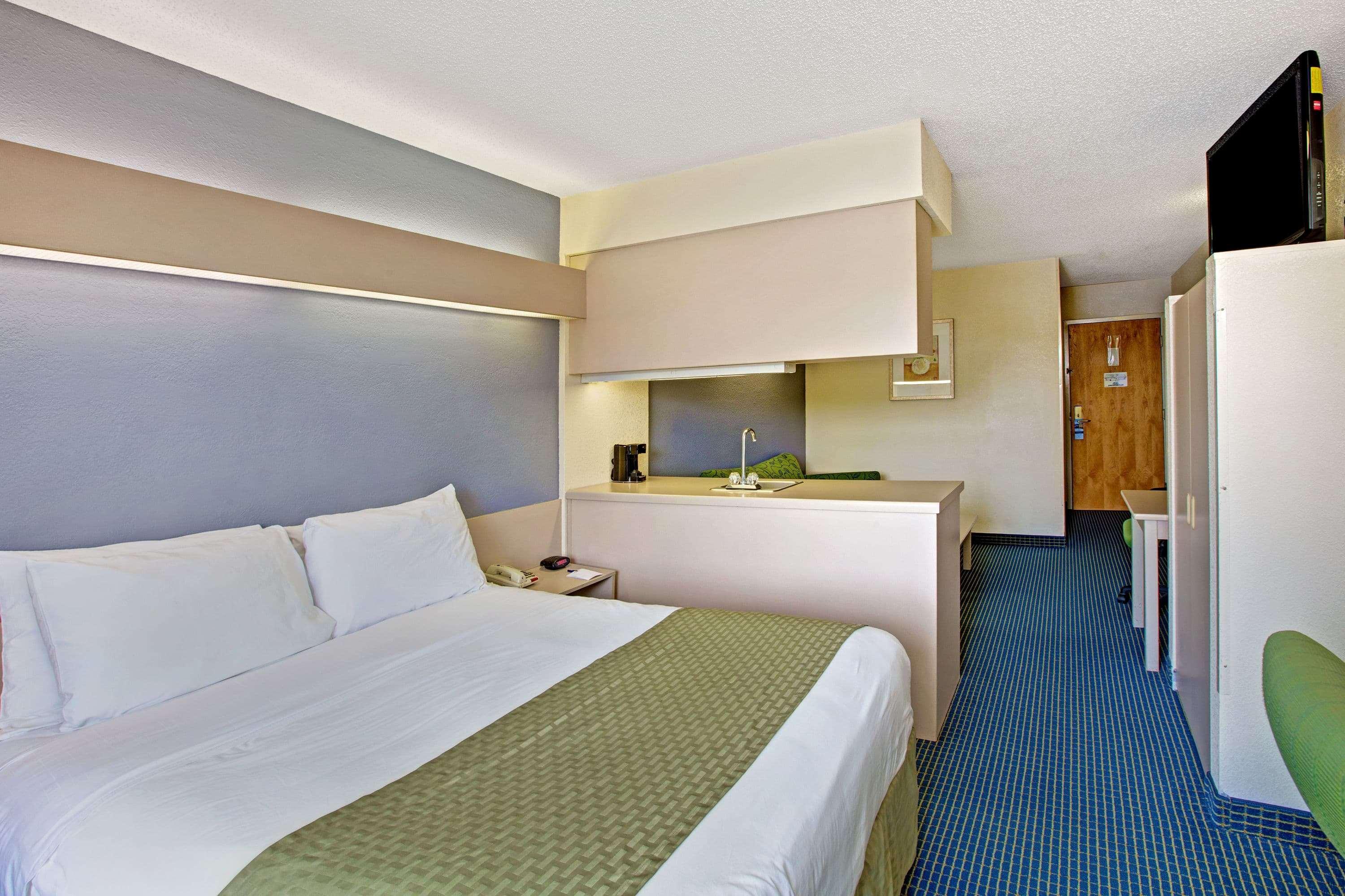 Microtel Inn & Suites By Wyndham סטייטסוויל מראה חיצוני תמונה