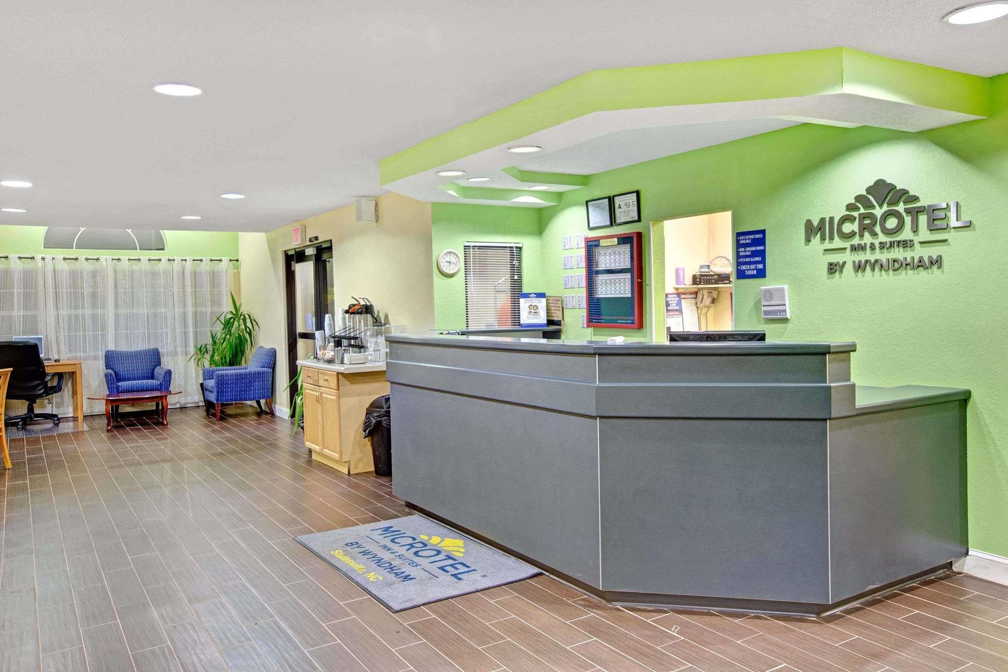 Microtel Inn & Suites By Wyndham סטייטסוויל מראה חיצוני תמונה